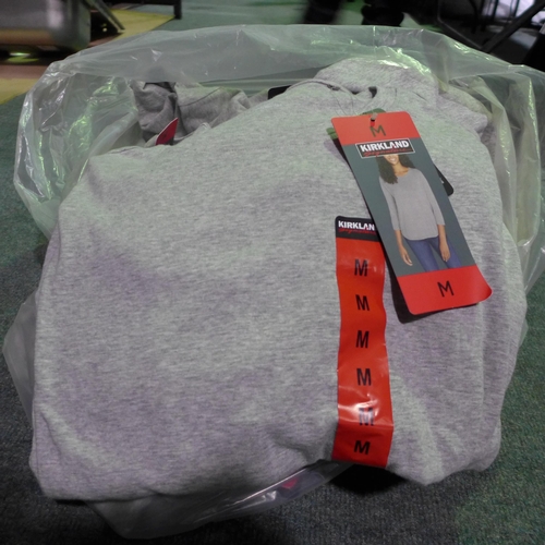 3387 - Bag of women's Kirkland Signature grey ¾ sleeve tops, size M, approx. 20 in lot * this lot is subjec... 