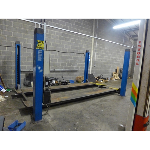 2999 - Straightset Engineering Services three tonne four post automotive lift, manufactured 1999, serial 11... 