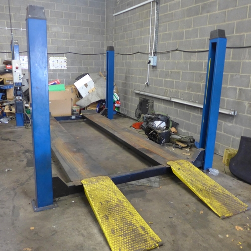 2999 - Straightset Engineering Services three tonne four post automotive lift, manufactured 1999, serial 11... 