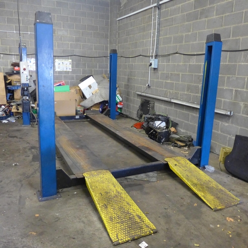 2999 - Straightset Engineering Services three tonne four post automotive lift, manufactured 1999, serial 11... 