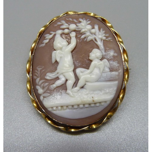 986 - A 9ct gold cameo brooch, 12.7g