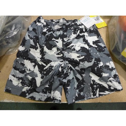 3106 - Bag of boys Saint Eve swim shorts, mixed sizes, pattern Splatter Camo Black, approx. 20 pairs * this... 