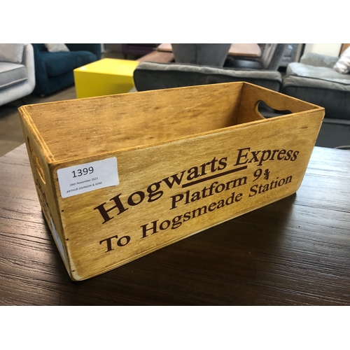 1399 - A vintage style Harry Potter platform 9¾ wooden box, H 28cm, W 12cms (FC2303)   #