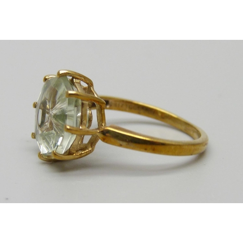 1116 - A 9ct gold and Prasiolite ring, signed Lehrer, 2.7g, L