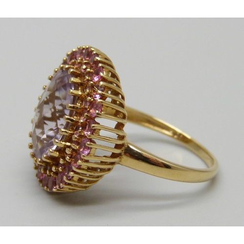 1117 - A 9ct gold, Rose de France amethyst and pink sapphire cluster ring, 5.0g, O