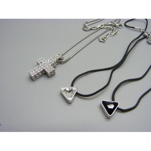 1144 - Three Swarovski crystal necklaces