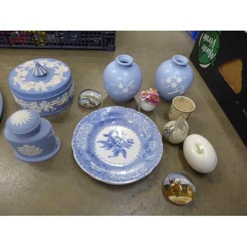 1162 - Assorted china including Wedgwood Jasperware, Royal Doulton and Spode **PLEASE NOTE THIS LOT IS NOT ... 