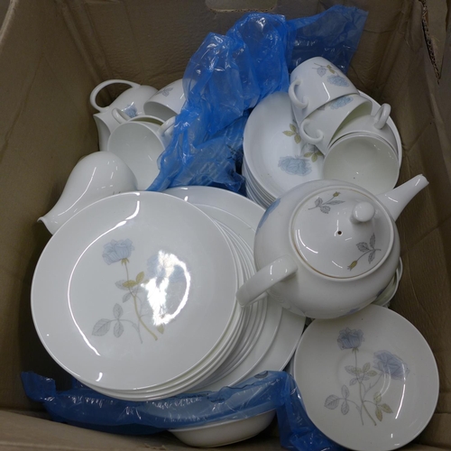 1208 - A Wedgwood Ice Rose tea set **PLEASE NOTE THIS LOT IS NOT ELIGIBLE FOR POSTING AND PACKING**