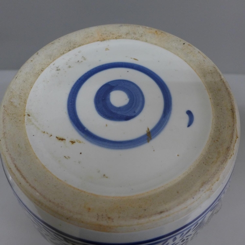 617 - A Chinese blue and white ginger jar, 23cm