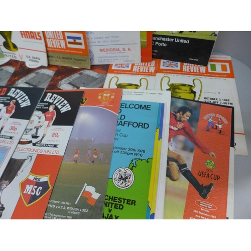 624 - Football memorabilia: Manchester United home and away programmes for games in European tournaments, ... 