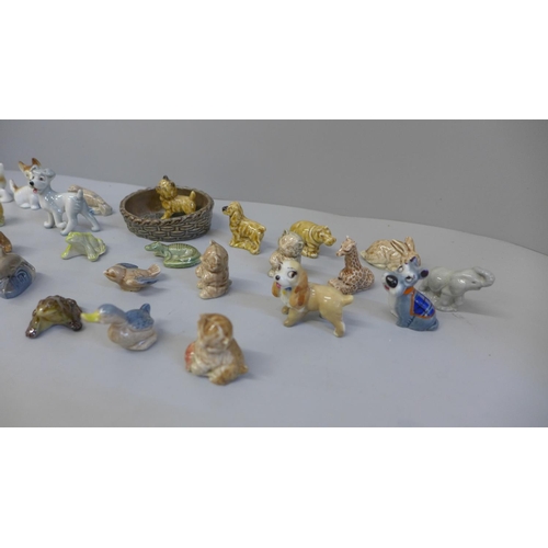 681 - A cased collection of Wade Whimsies