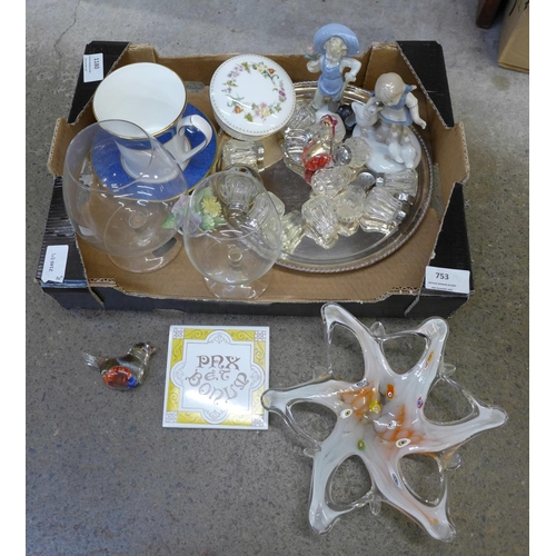 753 - A quantity of glass and china including Murano glass centrepiece