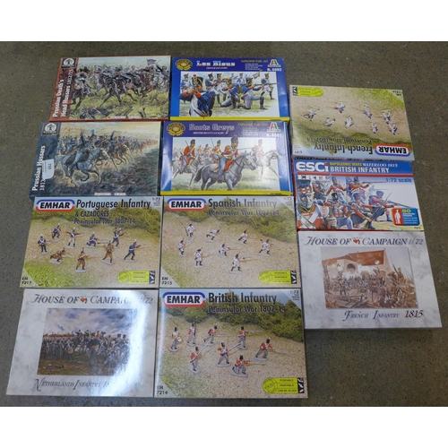 759 - Eleven 1/72 model soldiers figure kits