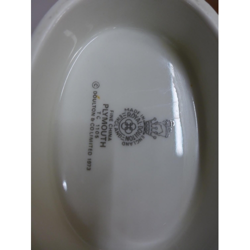 810 - A collection of Royal Doulton Plymouth pattern dinner and tablewares