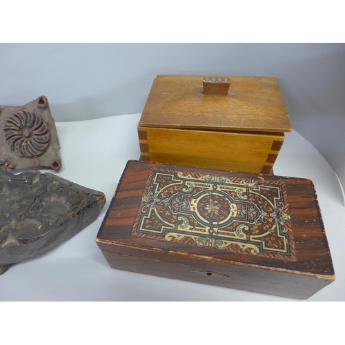 837 - Four printing blocks and two wooden boxes, one with decorative inlay