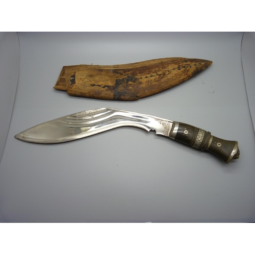 858 - Decorative Gurkha kukri in sheath, sheath a/f