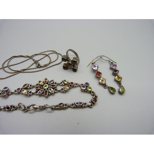 982 - A collection of silver and gemstone set jewellery, 38g