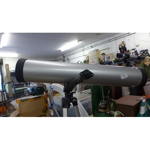 2081 - Zennon 7600 Newtonian reflector 700mm/3