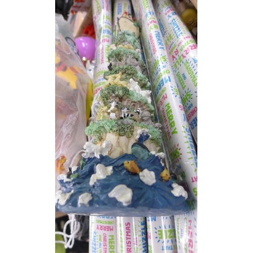 2140 - Approx. 75 mixed Christmas/festive items: lights, wrapping paper, baubles, many Paperchase items