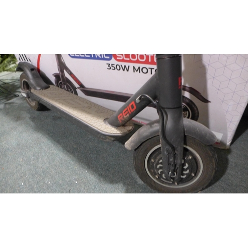 3037 - Reid Electric Scooter with Charging Lead, Original RRP £389.99 + vat (276-189)  * This lot is subjec... 