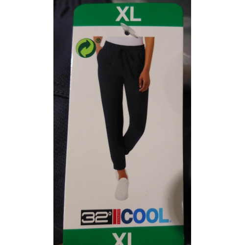 3117 - 10 Pairs of women's 32° Cool joggers, size XL Mix of Colours * this lot is subject to VAT