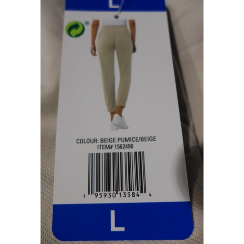 3122 - 10 Pairs of women's 32° Cool cream joggers, size L * this lot is subject to VAT