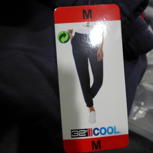 3181 - Bag of women's 32° Cool blue joggers - all size M - 12 per lot * this lot is subject to VAT