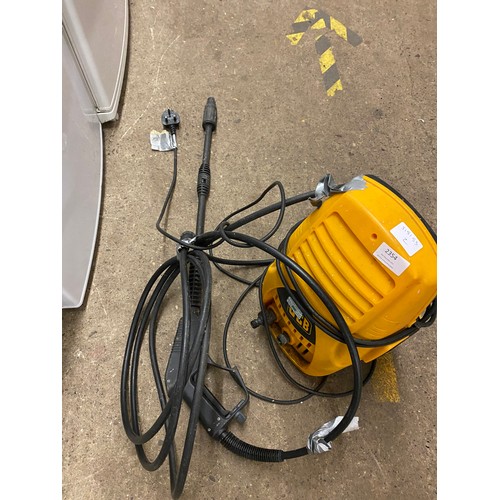 2092A - JCB pressure washer