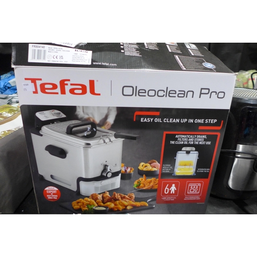 3205 - 2 x Gourmia Air Fryers & Tefal Oleoclean Pro Fryer (273-220) * This lot is subject to Vat