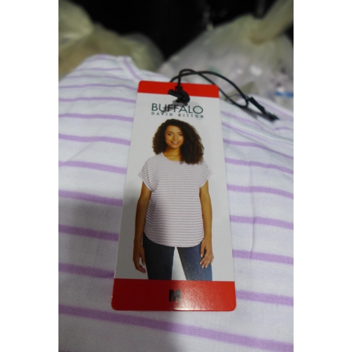 3301 - 20 Women's Buffalo lavender stripe T-shirts, mixed size * this lot is subject to VAT