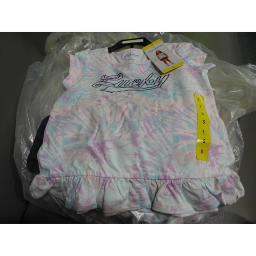 3344 - 10 Girls Lucky Brand shorts & T-shirt sets size 5 years * this lot is subject to VAT