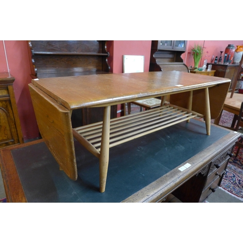 37 - An Ercol Blonde elm and beech drop-leaf Windsor coffee table