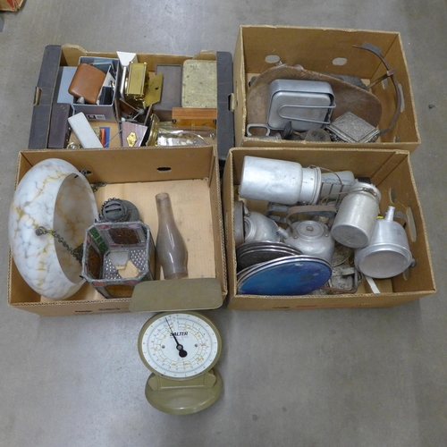 1190 - Four boxes of mixed household items, an Art Deco glass light shade, spring scales, mess tins, etc. *... 