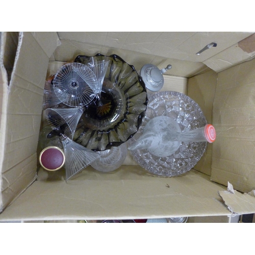 1193 - Two boxes of mixed glass, House of Commons whisky tumblers, etc. **PLEASE NOTE THIS LOT IS NOT ELIGI... 