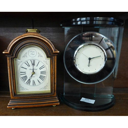 610 - Two battery-powered mantle clocks