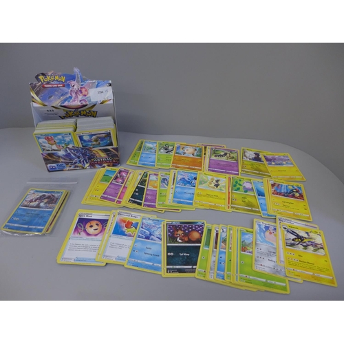 633 - 400 Pokemon cards including holographic