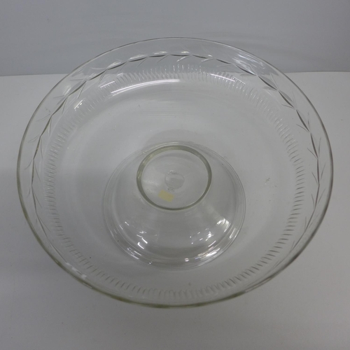 745 - Large tazza with deep bowl, engraved around rim over everted folded foot, Victorian era