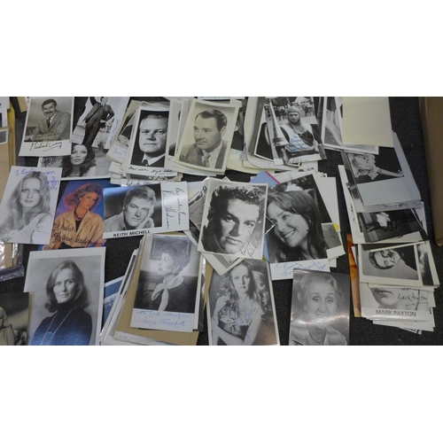 800 - A large collection of autographs, mainly TV and soaps, Eastenders, The Bill, etc.