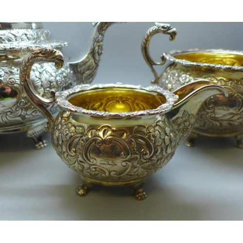 839 - A George IV Dublin silver three piece tea service, maker James Scott, teapot 1823, sugar and cream j... 