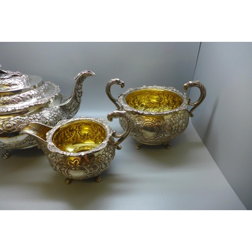 839 - A George IV Dublin silver three piece tea service, maker James Scott, teapot 1823, sugar and cream j... 