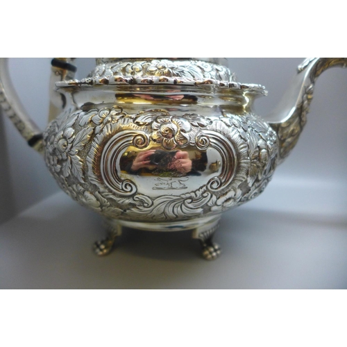 839 - A George IV Dublin silver three piece tea service, maker James Scott, teapot 1823, sugar and cream j... 