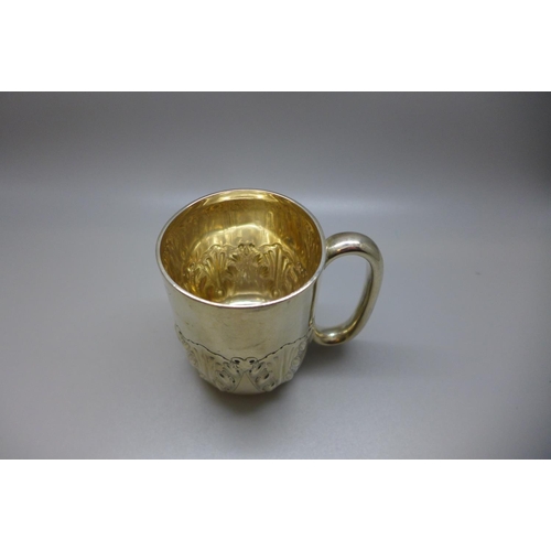 842 - A silver Christening mug, London 1896, 146g