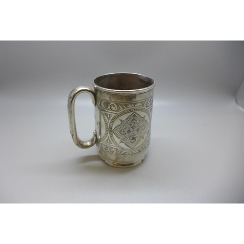 844 - A silver Victorian Christening mug, Birmingham 1876, George Unite, 153g (base dented)