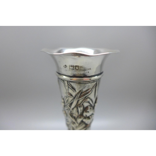 849 - A silver Art Nouveau vase, London 1902, William Comyns, weighted base, 130g