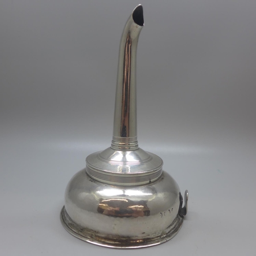 850 - A George III silver wine funnel, 97g, London 1813