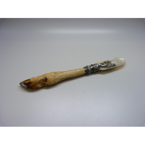 865A - A Scottish silver and mother of pearl caviar spoon with fawn hoof handle