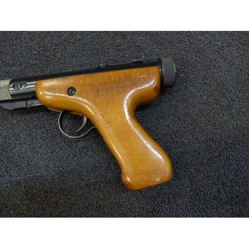 942 - A Czechoslovakian air pistol