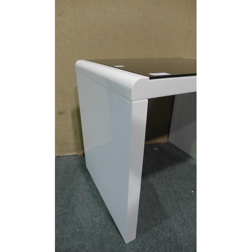 3075 - White Gloss, black Glass Topped Side table