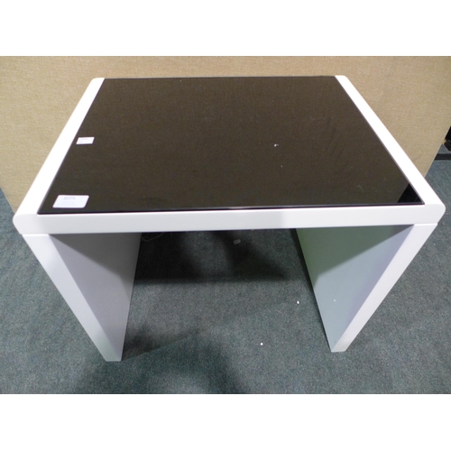 3075 - White Gloss, black Glass Topped Side table