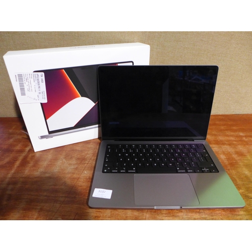 3132 - Apple Macbook Pro 14